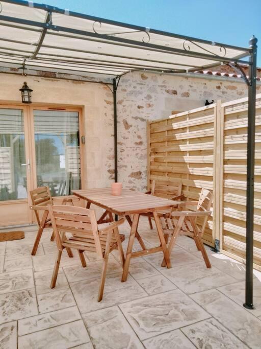 Les Granges Des Petits Couleurs Villa Les Epesses Ngoại thất bức ảnh